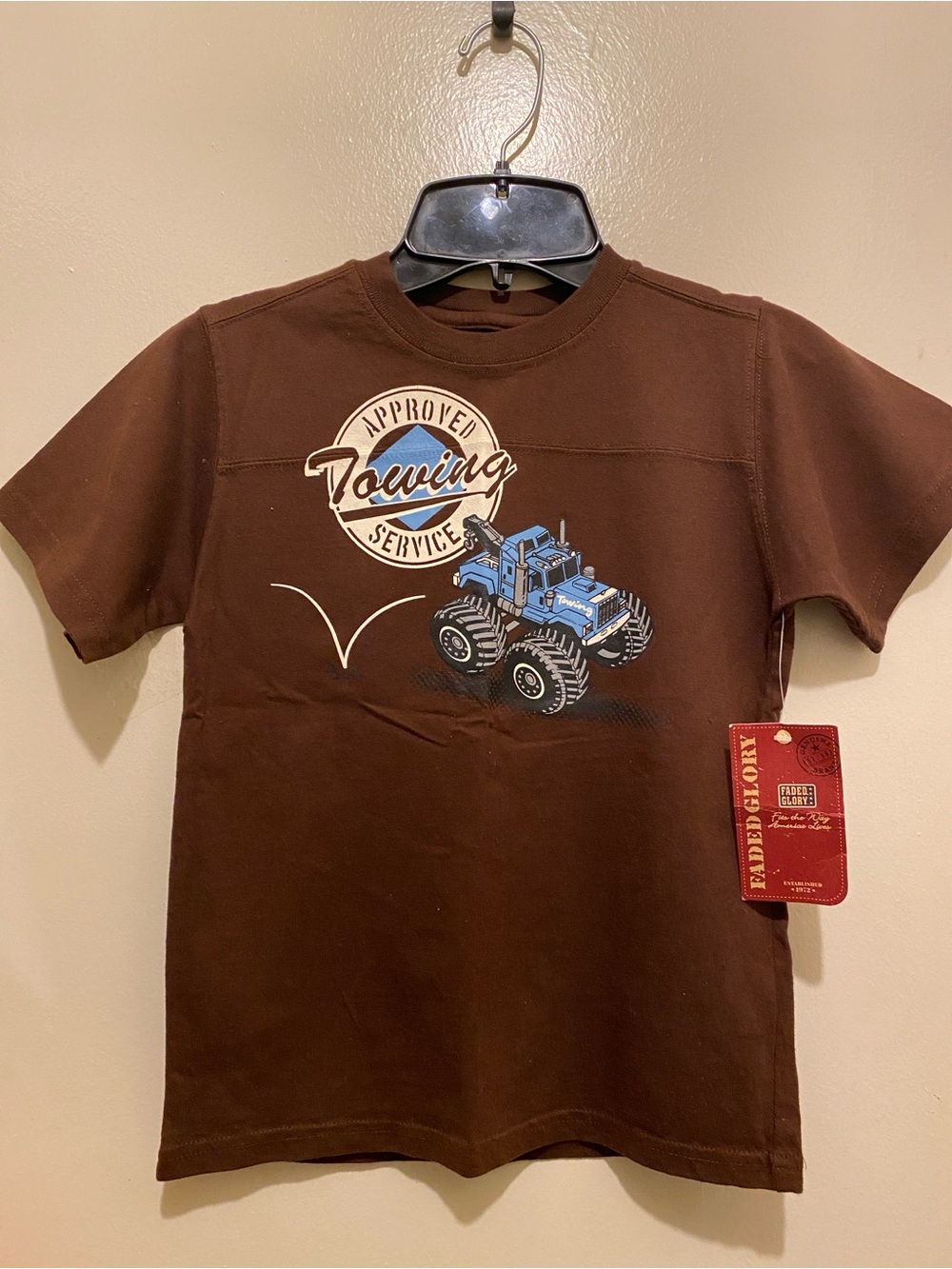 Faded Glory Kids Brown XS 'Towing Service' Truck Graphic Tee